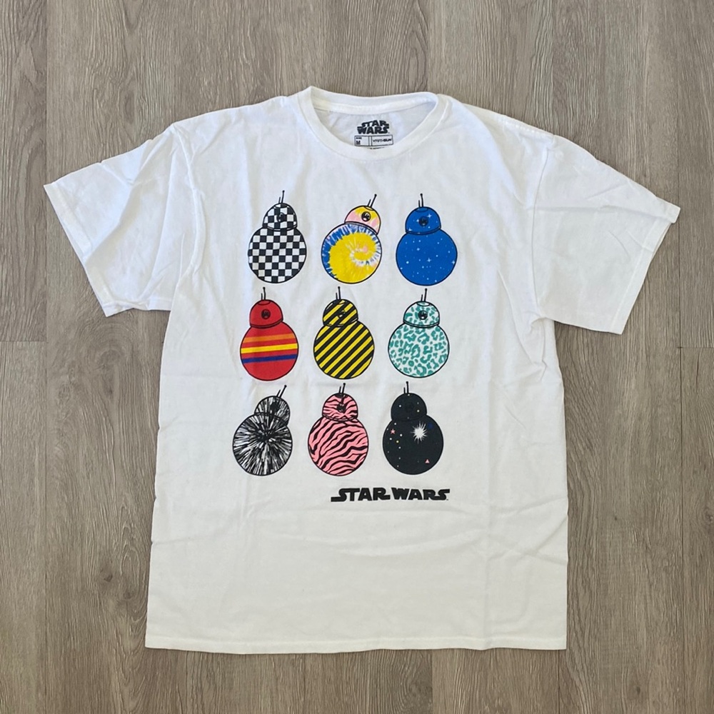 Star Wars white BB8 variation gender neutral unisex t-shirt size medium.
